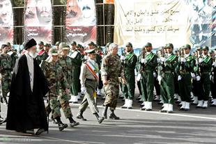 سفر رهبر شهید انقلاب به استان فارس